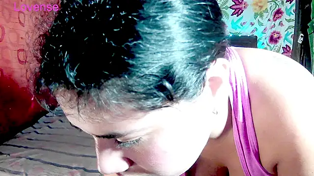 Snapshot of Bonnie_and_wizkhal chatting on November 30, 2025, 8:35 pm Bonnie and wizkhal online show from November 30, 2025, 8:35 pm