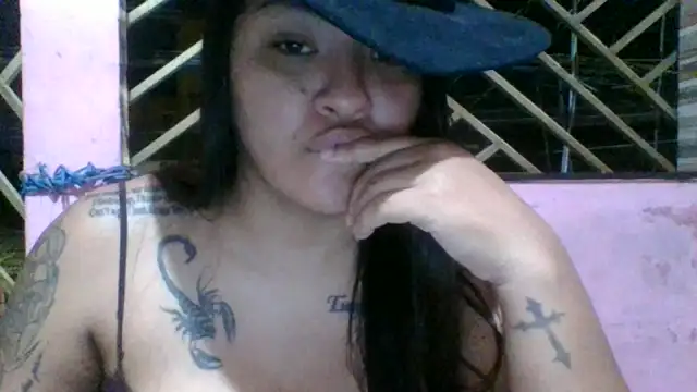 Jennifersbodyy online show from November 8, 2025, 9:46 pm