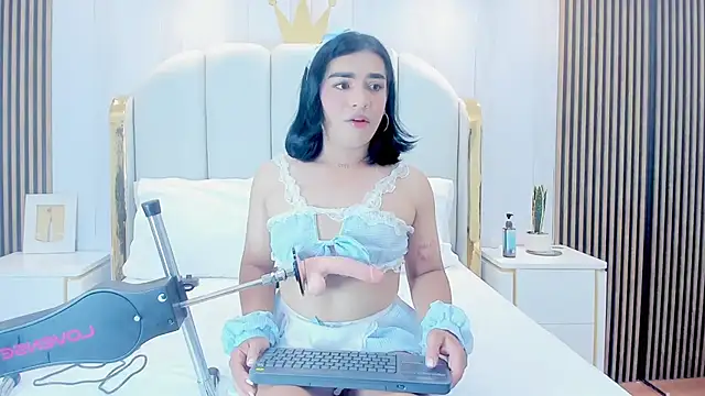 Snapshot of SweetKata_ chatting on November 2, 2025, 11:45 am SweetKata online show from November 2, 2025, 11:45 am