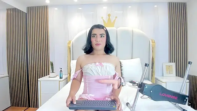 Snapshot of SweetKata_ chatting on November 4, 2025, 7:13 pm SweetKata online show from November 4, 2025, 7:13 pm