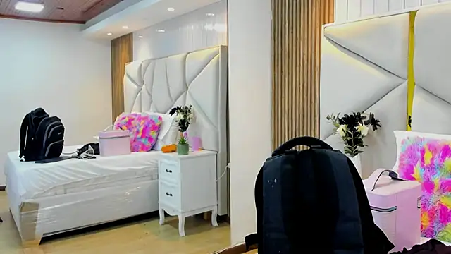 Snapshot of SweetKata_ chatting on November 30, 2025, 11:47 am SweetKata online show from November 30, 2025, 11:47 am