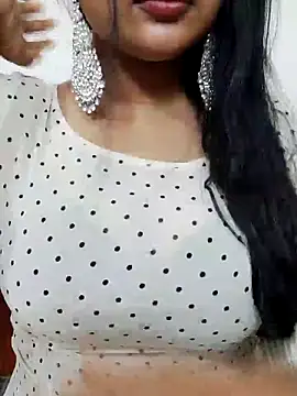 PORI-MONI2025 online show from November 13, 2025, 4:28 pm