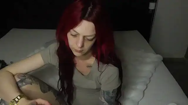 Amanda-JewelzX online show from November 6, 2025, 8:43 pm