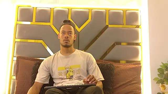 Neytanmalcon online show from November 5, 2025, 8:20 pm