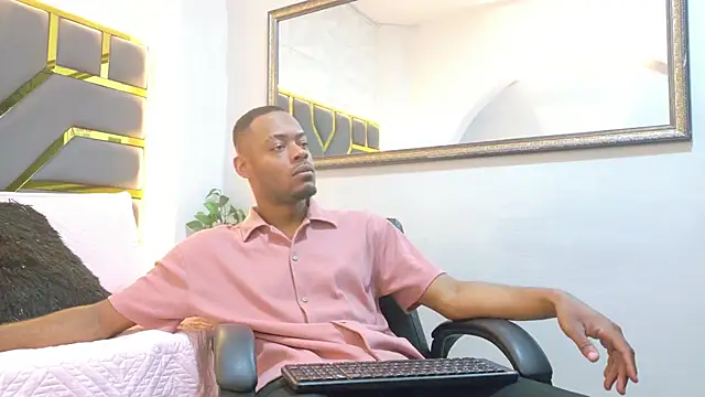 Neytanmalcon online show from November 14, 2025, 8:40 pm