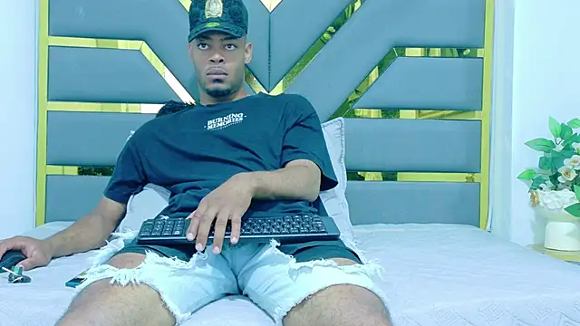 Neytanmalcon online show from November 22, 2025, 9:03 pm