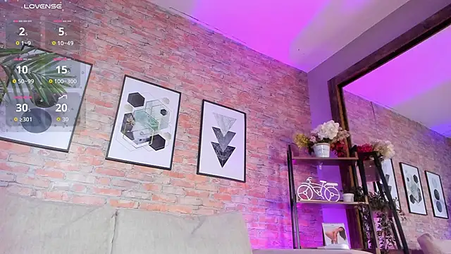 sophie duval online show from November 20, 2025, 11:54 am