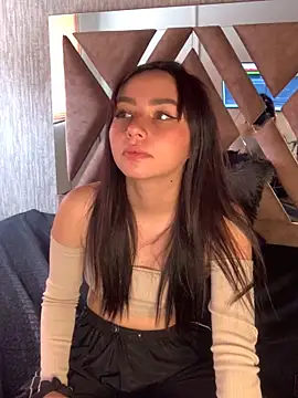 Nexxus Pink online show from November 17, 2025, 4:46 pm