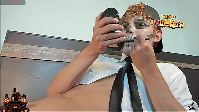 Snapshot of Daark_Eros chatting on October 31, 2025, 8:32 pm Daark Eros online show from October 31, 2025, 8:32 pm