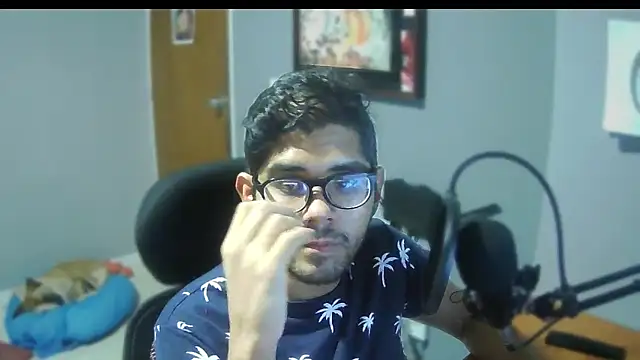 Snapshot of MoAntoMora chatting on November 5, 2025, 10:21 pm MoAntoMora online show from November 5, 2025, 10:21 pm