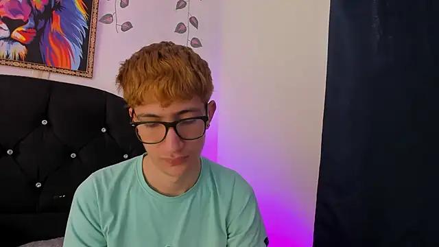 Erick Taylor3 online show from November 18, 2025, 6:01 pm