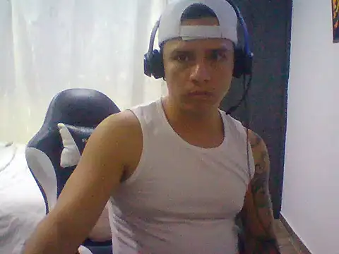 Snapshot of JuanPabloBocanegra chatting on October 23, 2025, 5:29 am JuanPabloBocanegra online show from October 23, 2025, 5:29 am