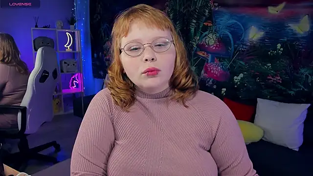 Snapshot of LottieReed chatting on November 28, 2025, 5:04 pm LottieReed online show from November 28, 2025, 5:04 pm