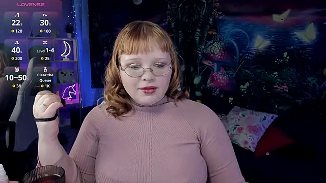 Snapshot of LottieReed chatting on November 30, 2025, 9:13 am LottieReed online show from November 30, 2025, 9:13 am