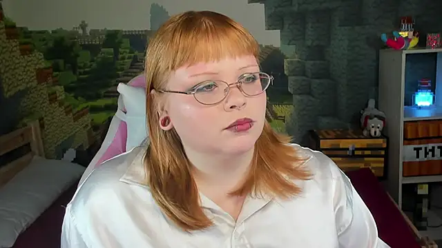 Snapshot of LottieReed chatting on December 14, 2025, 3:39 pm LottieReed online show from December 14, 2025, 3:39 pm