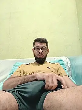 FerrariniHott online show from December 19, 2025, 12:56 pm