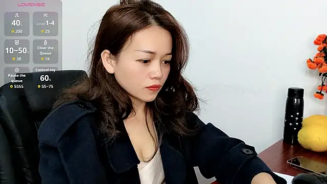 Ella-61 online show from November 13, 2025, 12:42 am