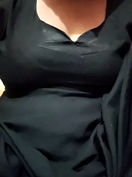 Snapshot of Pyaar_Ki_Pooja chatting on November 4, 2025, 11:59 pm Pyaar Ki Pooja online show from November 4, 2025, 11:59 pm