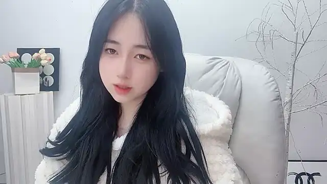 Love-hanzaizai718 online show from November 20, 2025, 2:17 pm