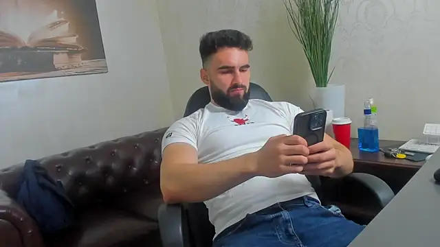 Snapshot of MicahLane chatting on October 26, 2025, 5:46 am MicahLane online show from October 26, 2025, 5:46 am