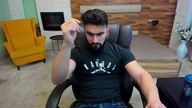 Snapshot of MicahLane chatting on November 23, 2025, 5:18 am MicahLane online show from November 23, 2025, 5:18 am