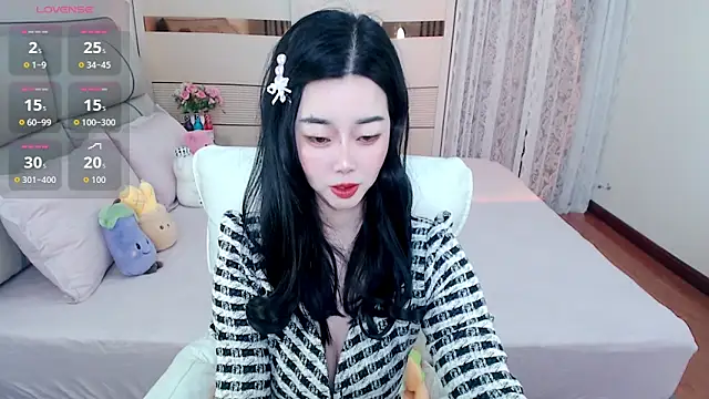 Snapshot of Xiaodie-baby chatting on December 15, 2025, 3:00 am Xiaodie-baby online show from December 15, 2025, 3:00 am