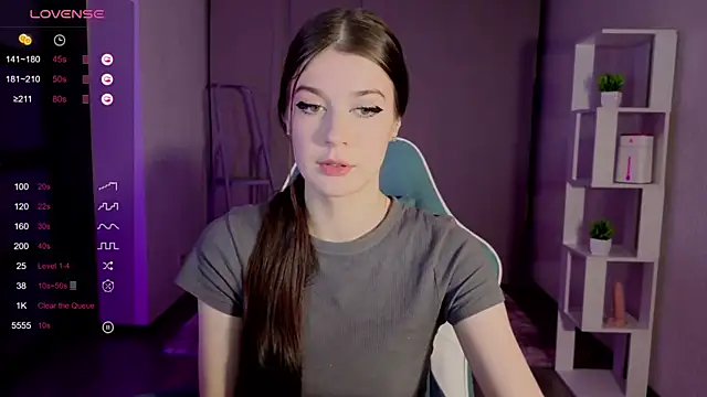 Ksarina online show from November 11, 2025, 5:02 pm