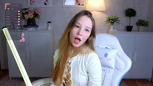 Snapshot of insaneinsomnia chatting on November 30, 2025, 9:24 am insaneinsomnia online show from November 30, 2025, 9:24 am