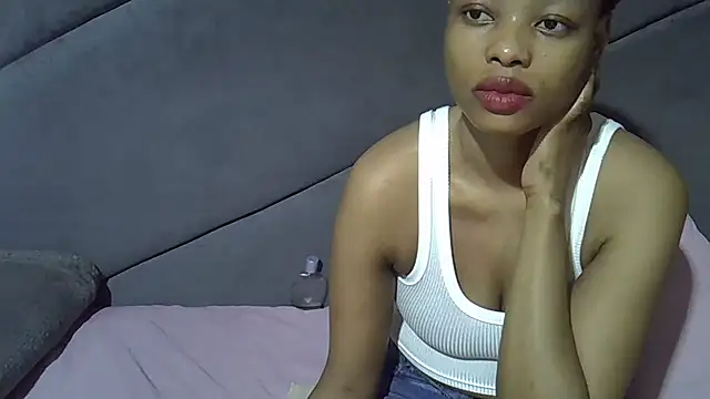 Snapshot of Bracylia chatting on December 1, 2025, 9:03 am Bracylia online show from December 1, 2025, 9:03 am