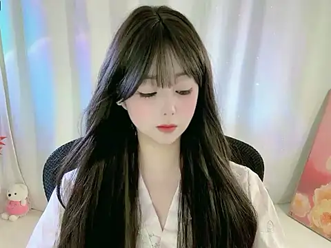 Snapshot of Clover_zizi chatting on December 17, 2025, 7:25 am Clover zizi online show from December 17, 2025, 7:25 am