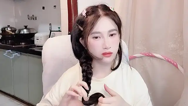 anna-888- online show from November 8, 2025, 3:56 pm