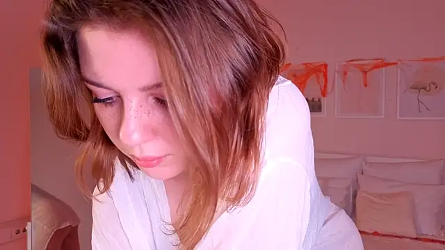 PollyRouge   online show from October 29, 2025, 1:57 pm