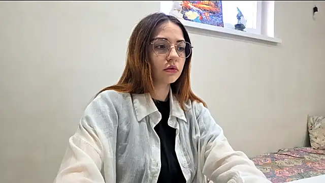 Snapshot of Brevelli_Hope chatting on October 24, 2025, 12:45 pm Brevelli Hope online show from October 24, 2025, 12:45 pm