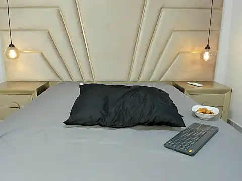 Snapshot of MaroxCute chatting on October 30, 2025, 11:33 am MaroxCute online show from October 30, 2025, 11:33 am