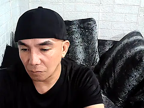 yourasiandesire69 online show from December 16, 2025, 6:13 pm