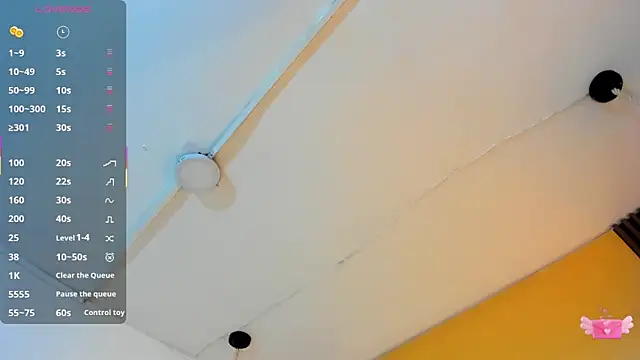 Snapshot of LunaaMorena chatting on December 3, 2025, 1:20 pm LunaaMorena online show from December 3, 2025, 1:20 pm