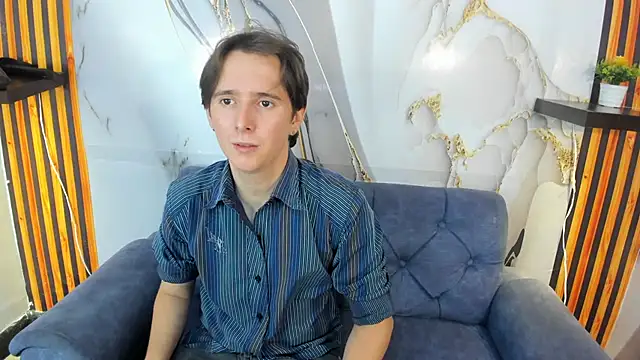 Snapshot of Aaron_LatinMen chatting on October 24, 2025, 6:37 pm Aaron LatinMen online show from October 24, 2025, 6:37 pm