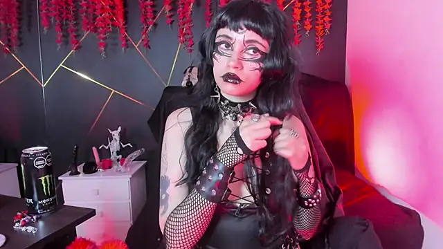 Yueeclipsa online show from November 14, 2025, 3:05 am