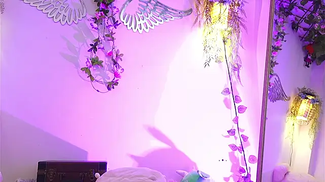 Snapshot of ISA_NIXON chatting on November 30, 2025, 6:12 pm ISA NIXON online show from November 30, 2025, 6:12 pm