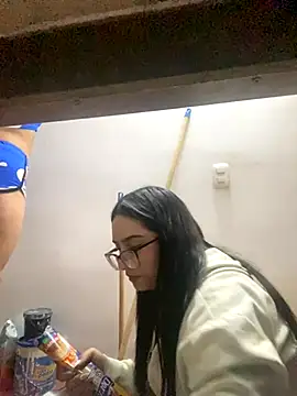 Snapshot of Kloe_Novoa chatting on November 27, 2025, 1:51 am Kloe Novoa online show from November 27, 2025, 1:51 am