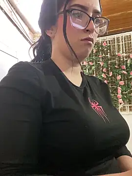 Snapshot of Kloe_Novoa chatting on December 13, 2025, 7:53 pm Kloe Novoa online show from December 13, 2025, 7:53 pm