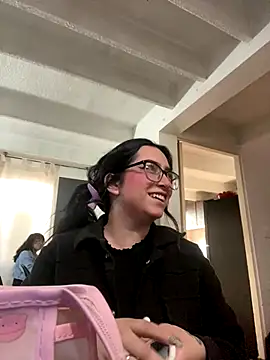 Snapshot of Kloe_Novoa chatting on December 15, 2025, 12:53 pm Kloe Novoa online show from December 15, 2025, 12:53 pm