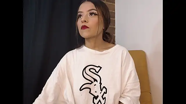 hailey bri online show from November 5, 2025, 5:13 pm