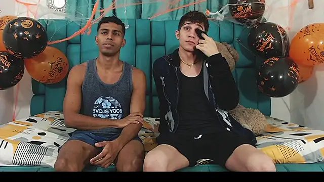 Hot Boys Latinos X online show from October 29, 2025, 12:13 am