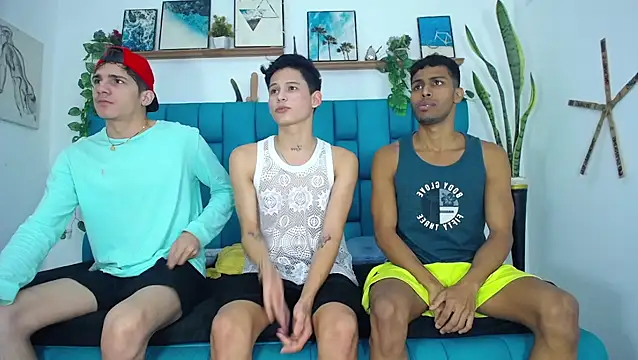 Hot Boys Latinos X online show from November 9, 2025, 5:22 pm