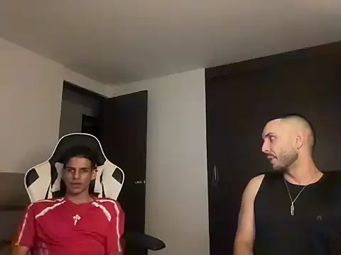 Snapshot of lionandreough chatting on November 2, 2025, 12:24 am lionandreough online show from November 2, 2025, 12:24 am