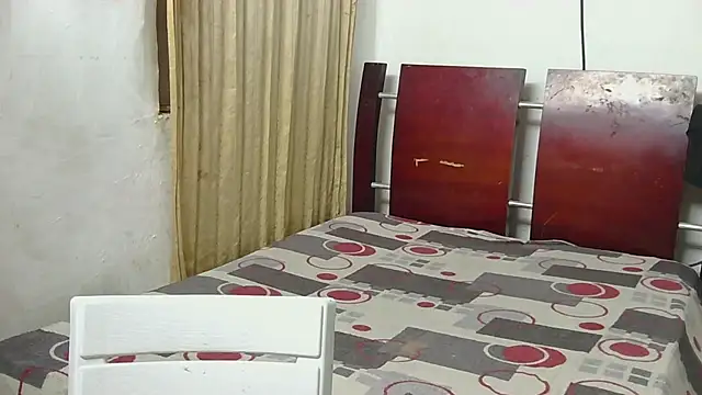 Snapshot of fer_luna chatting on December 5, 2025, 6:00 am fer luna online show from December 5, 2025, 6:00 am