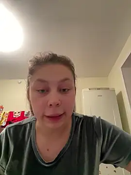 MysticCharm online show from November 18, 2025, 9:41 pm