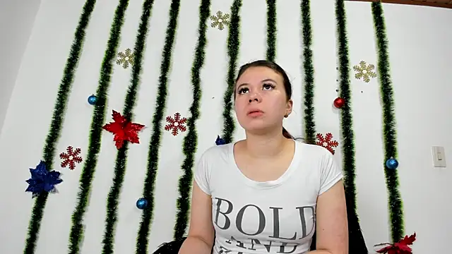 Vanessa Martinz online show from November 18, 2025, 12:20 pm