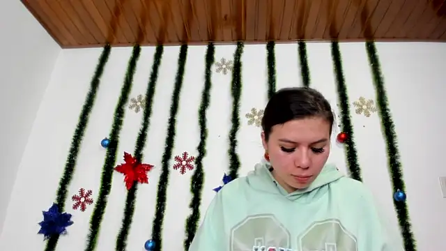 Vanessa Martinz online show from November 23, 2025, 12:27 pm